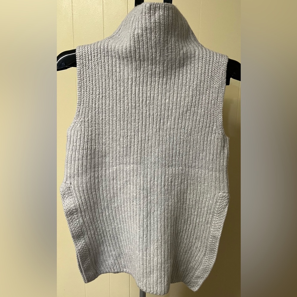 Wilfred Heather Gray Ribbed Tank Top - Picture 2 of 8